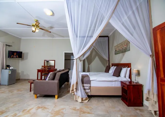 Dzimbahwe Guest Lodge Victoria Falls