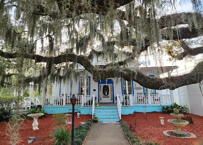 Tybee Island Inn Bed & Breakfast