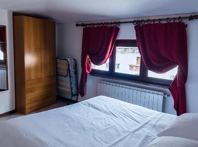 Aparthotel El Rocol Vezza dʼOglio