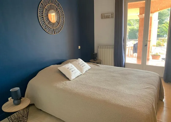 Hotel Les Palmiers à Le Muy
