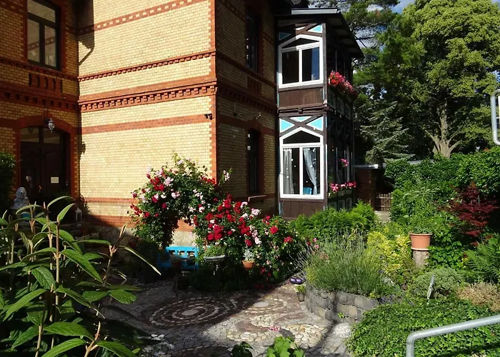 Villa Imperia, Museums-Hotel, Treppensteigen Blankenburg 
