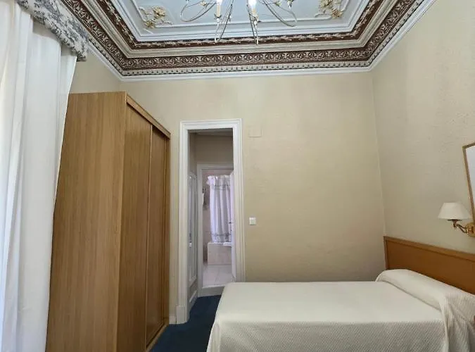 Hotel Ramona Laredo