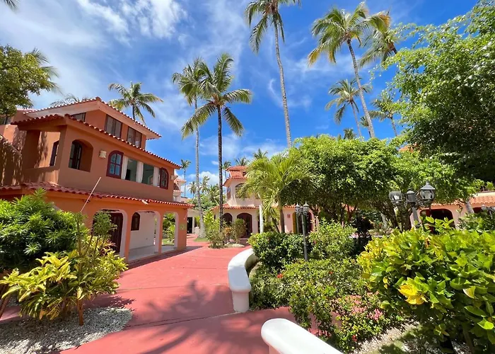 Sol Caribe Suites - Playa Los Corales - Beach Club, Wifi, Swimming Pool