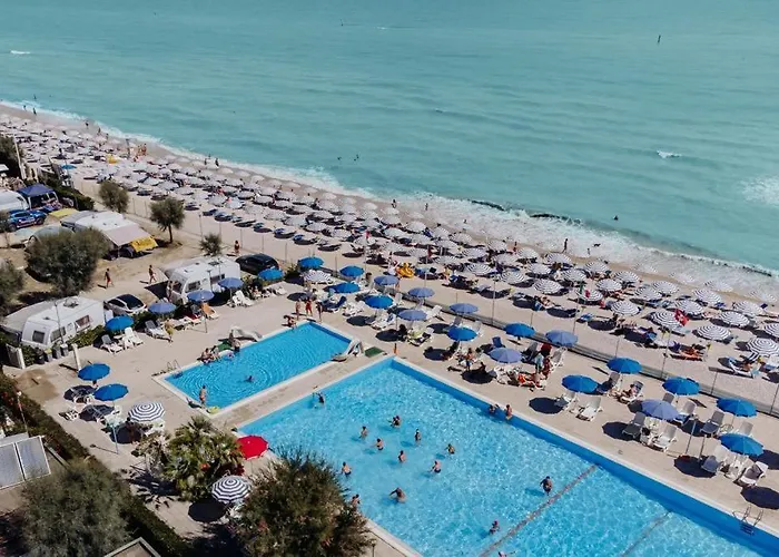 Villaggio Turistico Le Mimose Porto SantʼElpidio