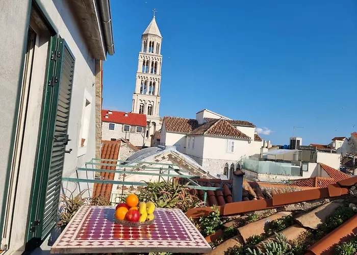 Malena Palace Experience Split