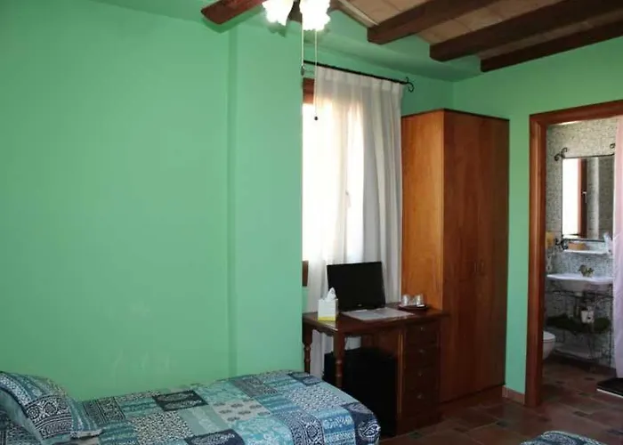 Hostal La Savina Cervera 