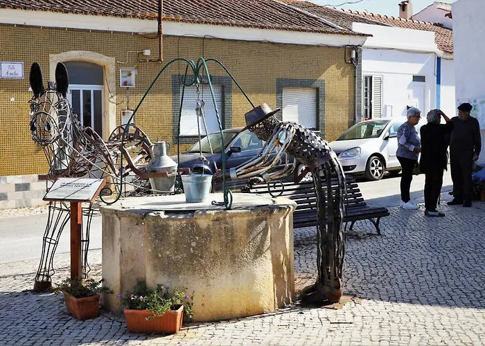 Casa Largo do Poço Guesthouse Alvor