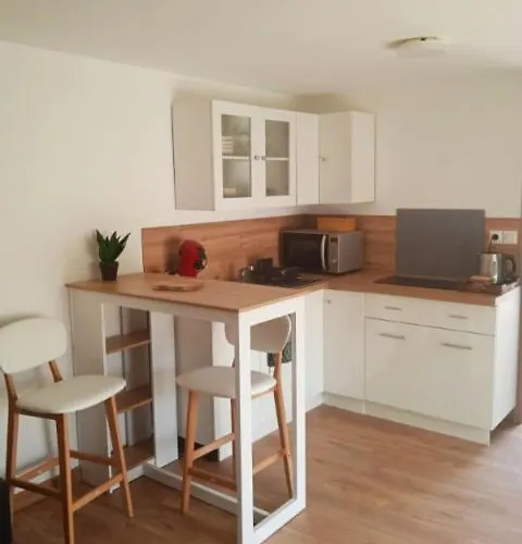 Maison D'Hotes - Chambre-Kitchenette-Salle De Bain-Espace Exterieur