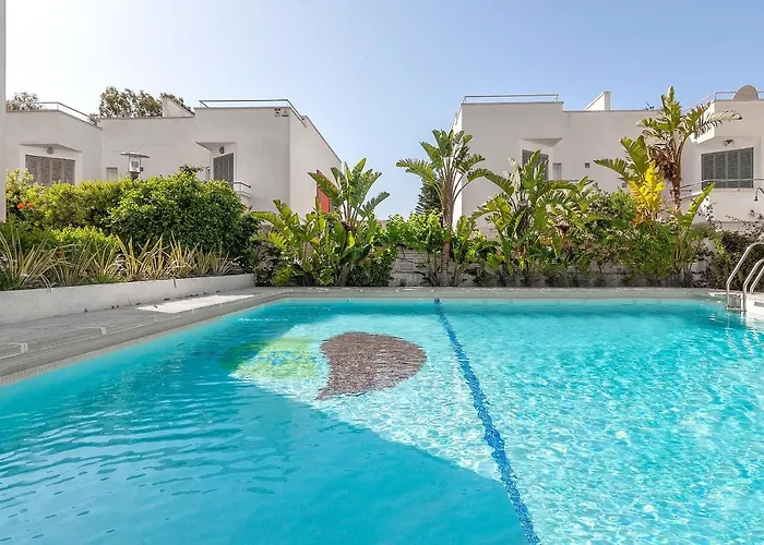 Apartamentos La Buganvilla San José