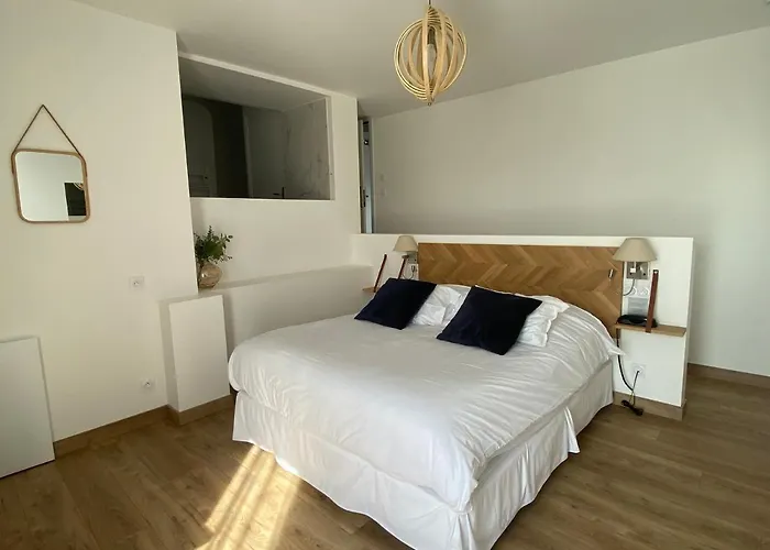 Hotel La Tour Aux Crabes à Dieppe
