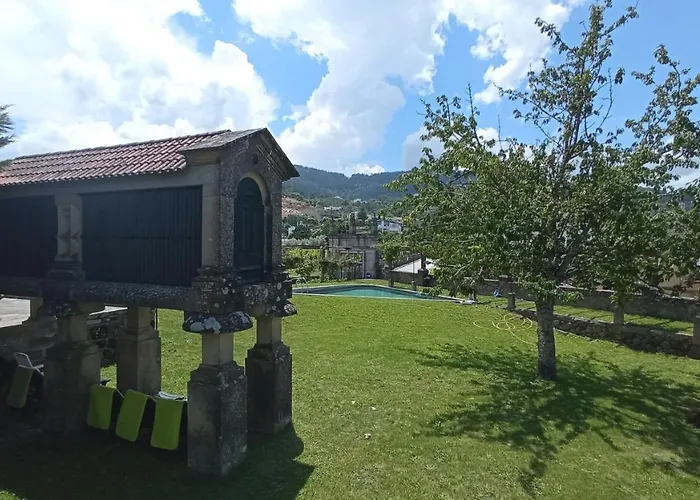 Casa de Santa Bárbara - Cinfães