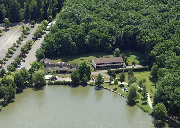 Hotel Restaurant Des Lacs Contrexéville