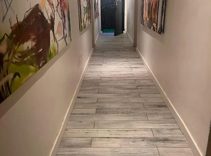 Les Canoubiers Luxe Et Serenite Au Coeur De Saint-Tropez Suites Spacieuses Avec Jardin Enchanteur