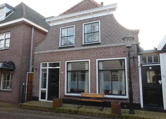 B&B Bureau Warmoesstraat Den Burg
