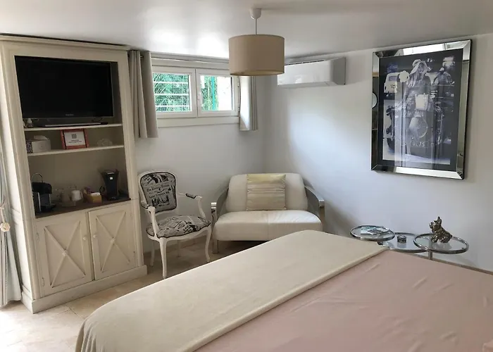 Bed and breakfast Tres Belle Chambre D'Hote A La Chapelle Sainte Anne