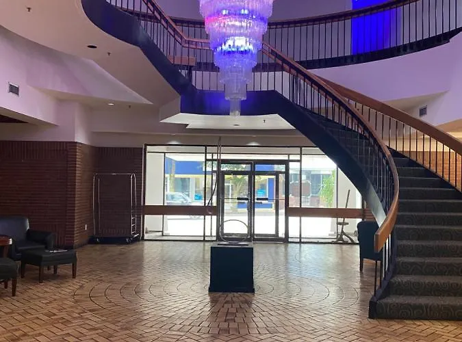 Mclure Hotel