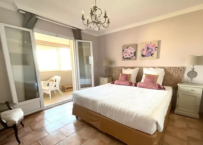 Chambres d'hôtes Les Noisetiers Digne-les-Bains