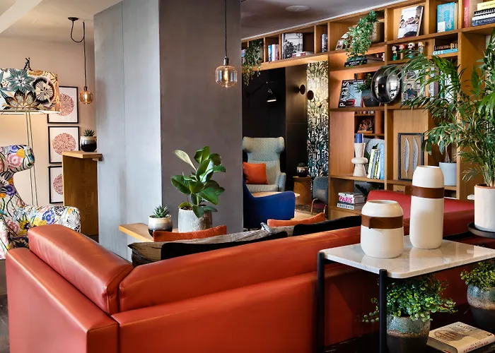 Terrass" Hotel Parijs