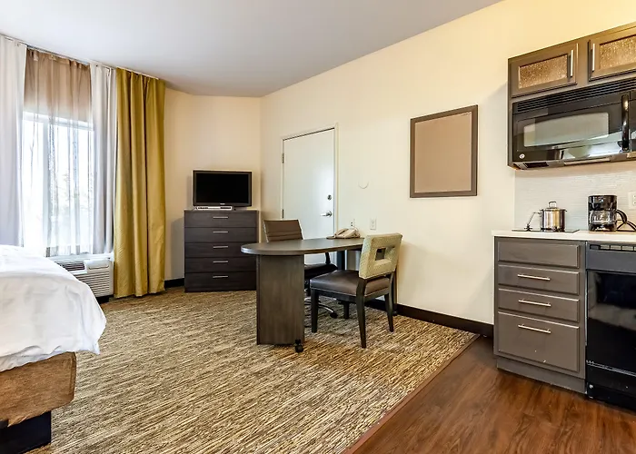 Candlewood Suites Lincoln By Ihg