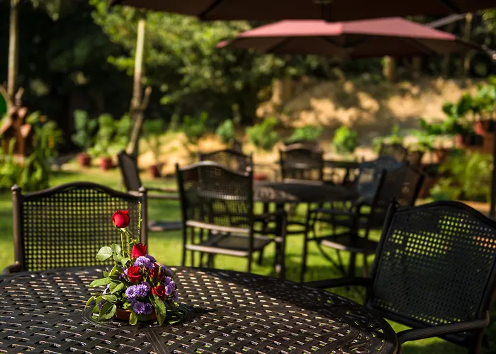 Rose Garden Hotel