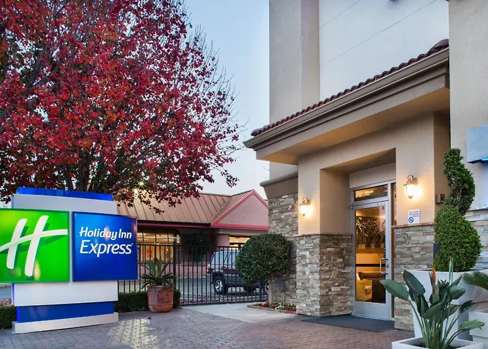 Holiday Inn Express Redwood City Central By Ihg