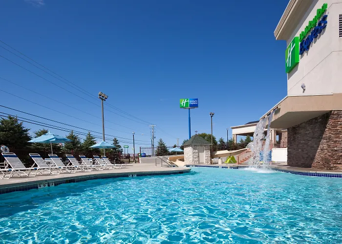 Holiday Inn Express Wisconsin Dells By Ihg Lake Delton