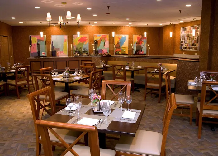 Doubletree By Hilton St. Louis At Westport Hotel Maryland Heights