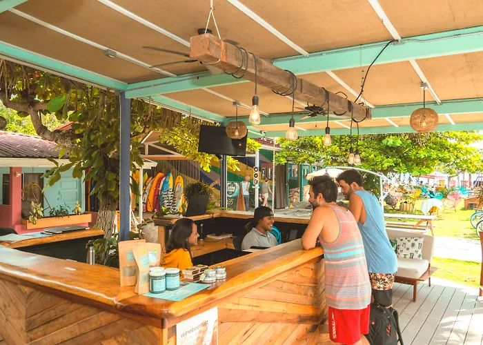 Socialtel Jaco Hotel