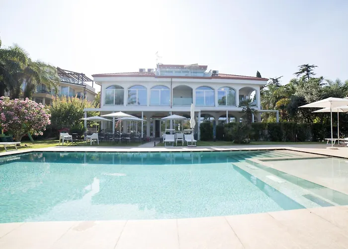 Sicilia'S Art Hotel & Spa Aci Trezza