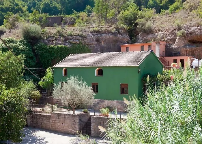 Hotel Refugio La Presa Chulilla