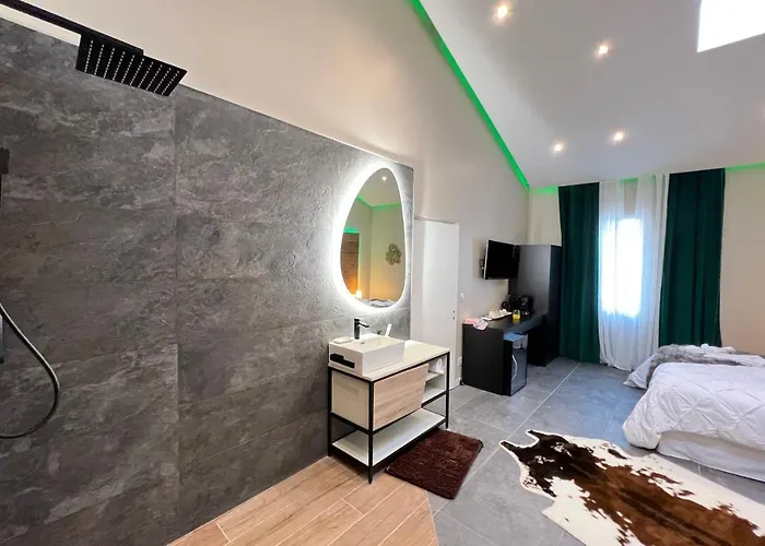 Love-Room Paradise ! Aubagne