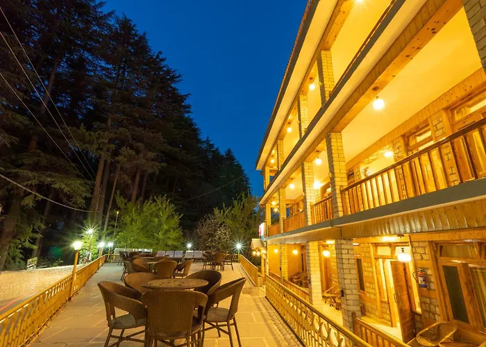 Hotels in Manāli