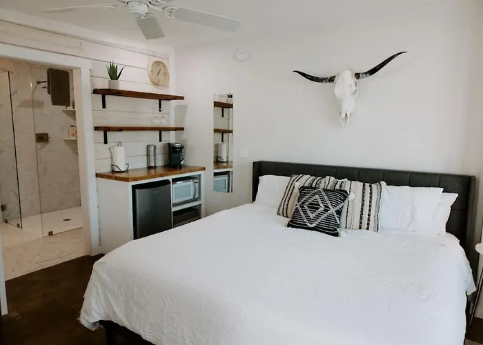 Downtown Studio 3 At Beer Ranch Project Inn Wimberley