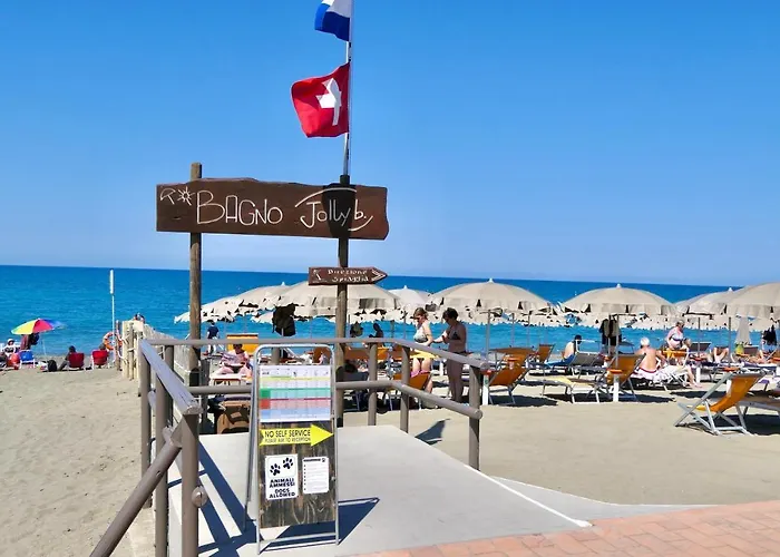 Isa-Residence With Swimming-Pool In Marina D Bibbona At Only 300 M From The Beach Marina Di Bibbona