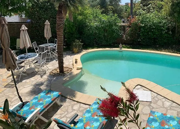 Grande chambre dans villa proche de la plage Sète