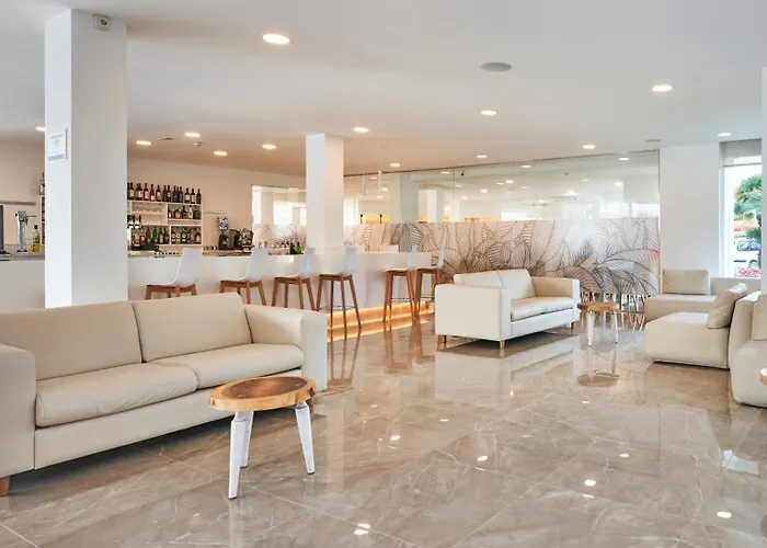 Hotel Globales Cala Bona