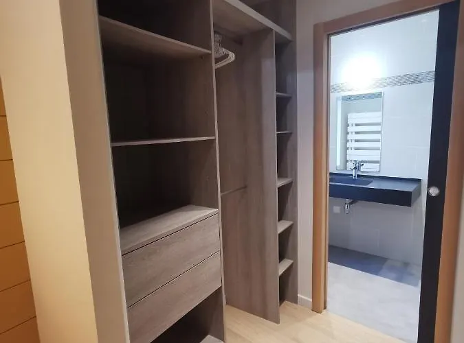 Chambre Dans Un Joli Appartement Montélimar