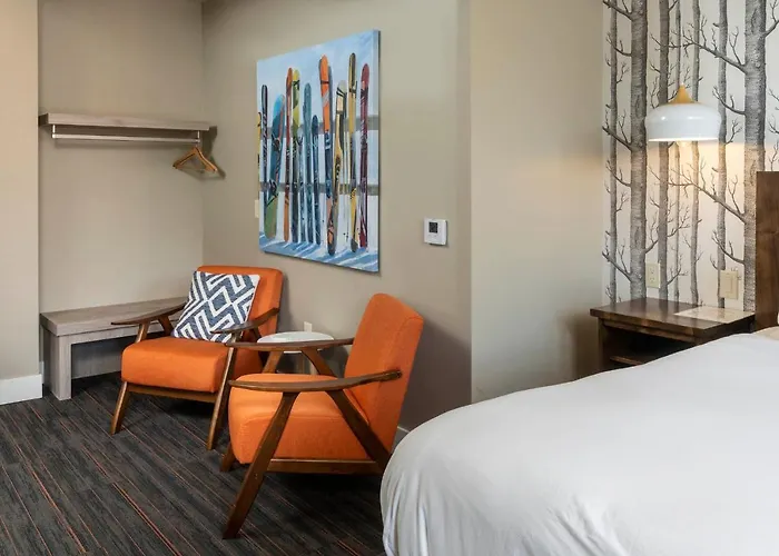 Ski Inn Taphouse Hotel Sisters