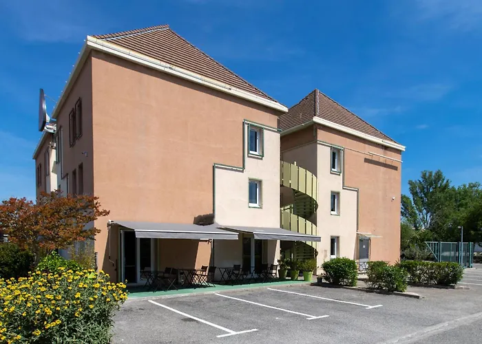 Hotel Face West Le Pontet