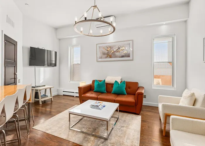 Independence Square 208, Stylish Luxury Suite With Full Kitchen & Living Area Aspen