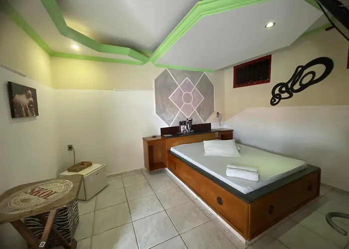 Lux Motel Holambra