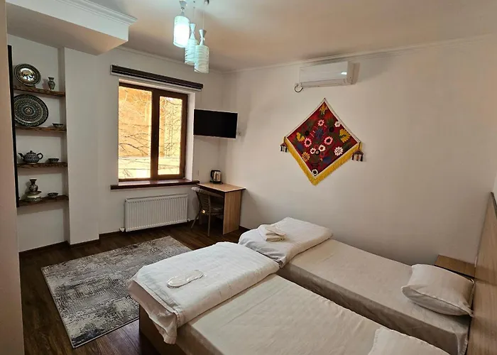 Hotel Mehribon