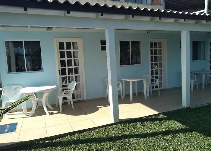 Quarto Com Cozinha E Churasqueira Individual.