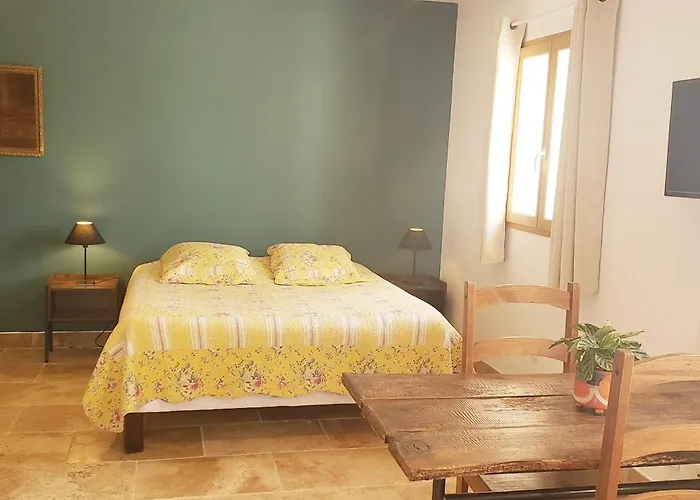 Les Lauriers chambre indépendante avec terrasse privée Moustiers-Sainte-Marie