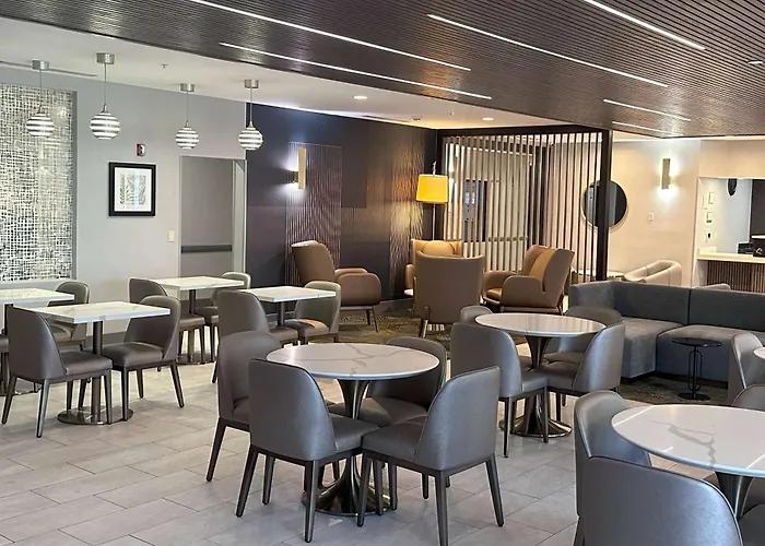 La Quinta By Wyndham South Bend Hotel
