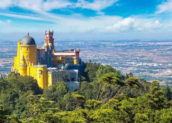 Goa Square Guesthouses By Lisbon With Sintra