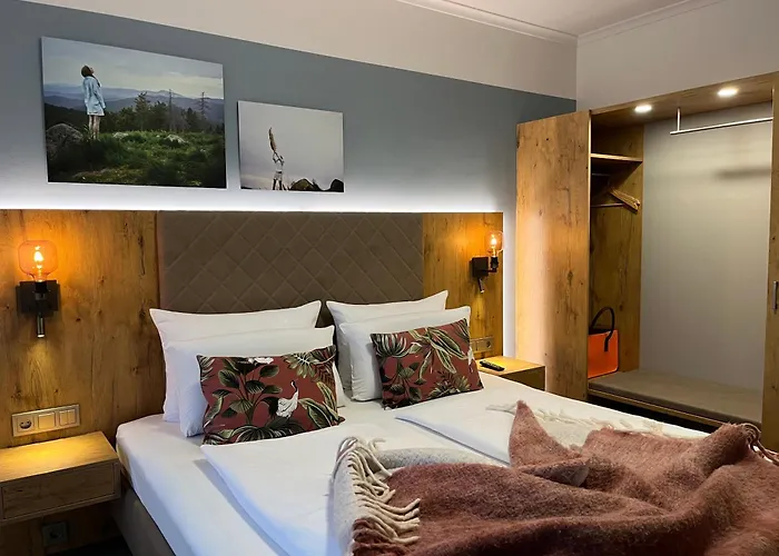DAS SCHLOSSBERG - Boutique Hotel im Park- Nahe der Therme Badenweiler