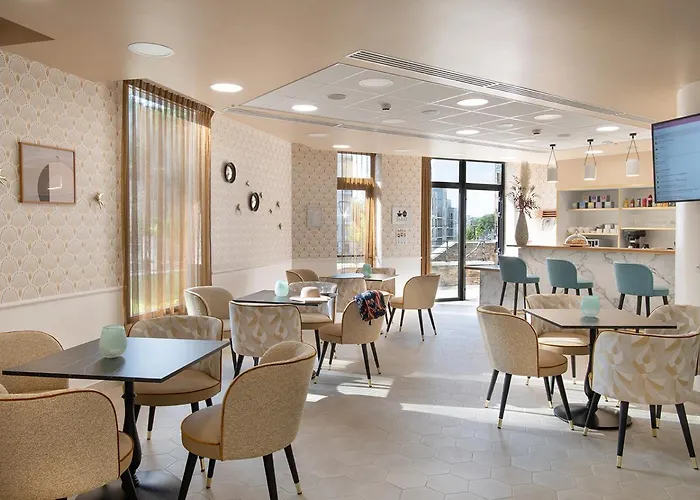Aparthotel Domitys - Le Parc Des Aubiers à Poissy