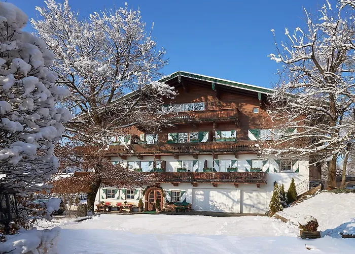 Landsitz Römerhof - Hotel Apartments