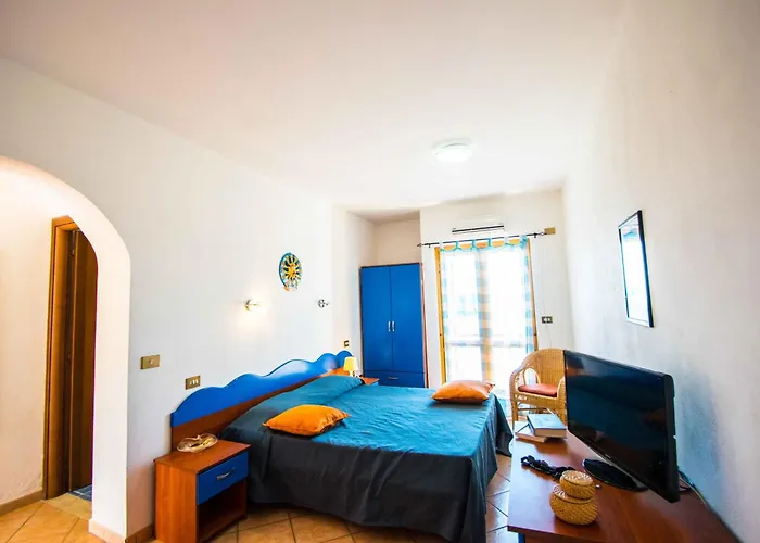 Costa Real - Garden Retreat With Private Beach, Pet Friendly Capo Vaticano